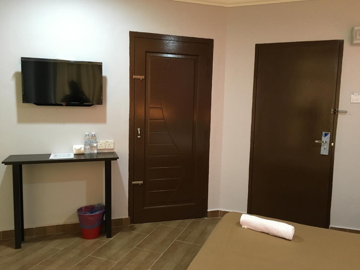 Grand Business Hotel Jertih エクステリア 写真